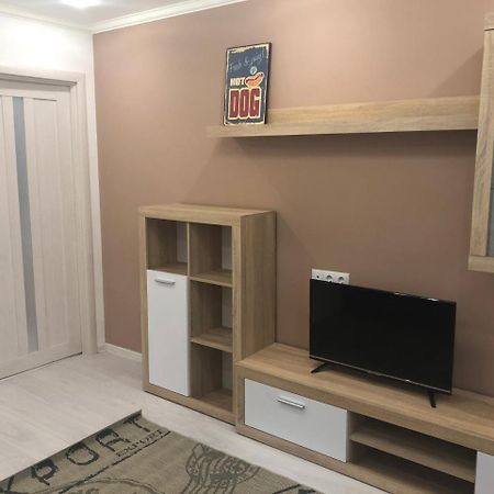 Gil Apartments, 38 Prospect Svobody أوزهورود المظهر الخارجي الصورة