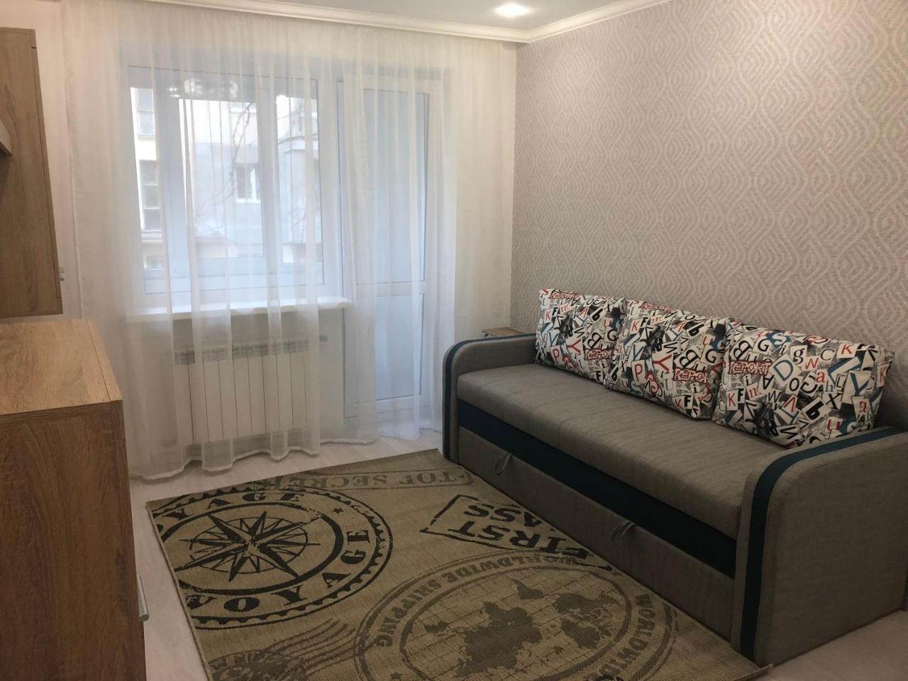 Gil Apartments, 38 Prospect Svobody أوزهورود المظهر الخارجي الصورة