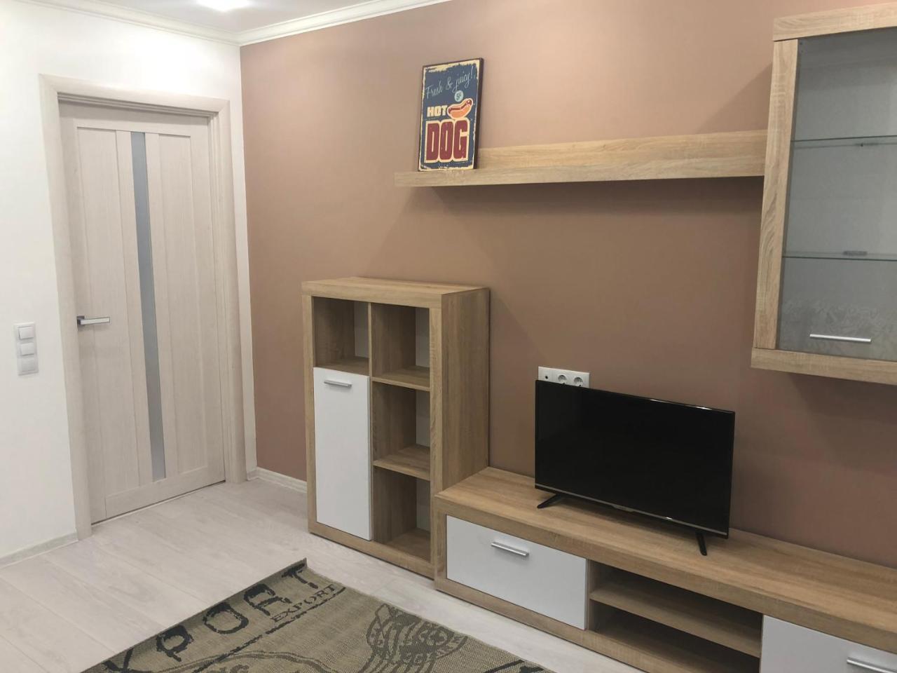 Gil Apartments, 38 Prospect Svobody أوزهورود المظهر الخارجي الصورة